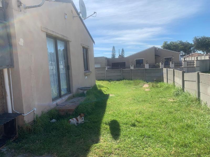 5 Bedroom Property for Sale in Devon Park Village Western Cape